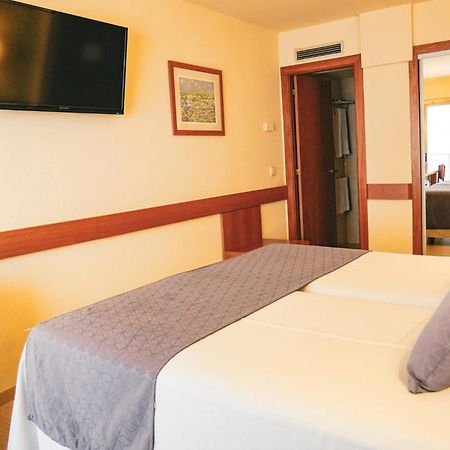Htop Pineda Palace 4Sup - Adults Recommended #Htopbliss Pineda de Mar Room photo